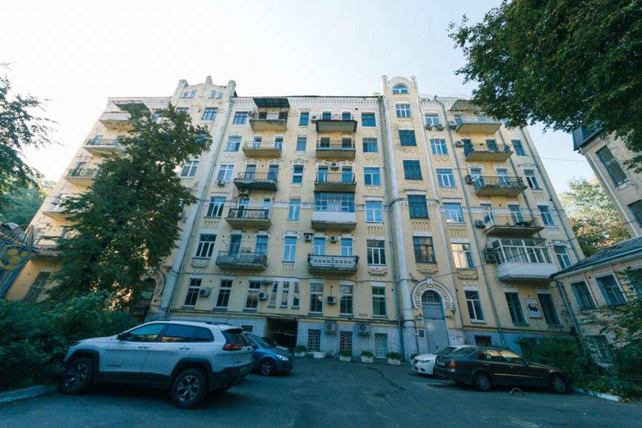 Lux Near Maidan, Khreschutyk 3Br Lägenhet Kiev Exteriör bild