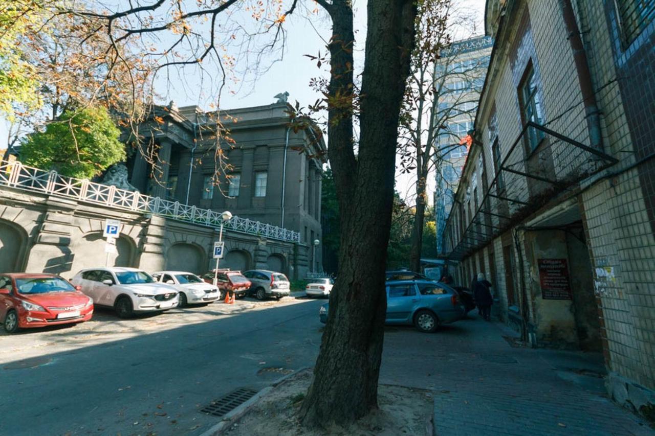 Lux Near Maidan, Khreschutyk 3Br Lägenhet Kiev Exteriör bild