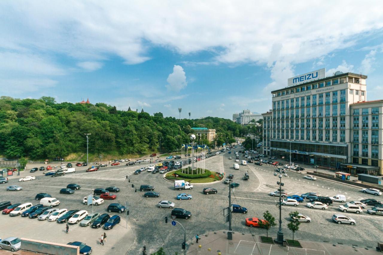 Lux Near Maidan, Khreschutyk 3Br Lägenhet Kiev Exteriör bild